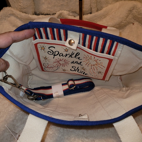 Brighton Tote - Picture 4 of 8